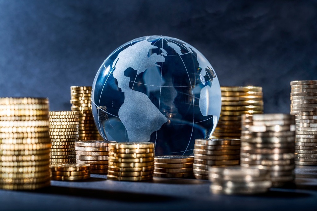 Banking & Finance